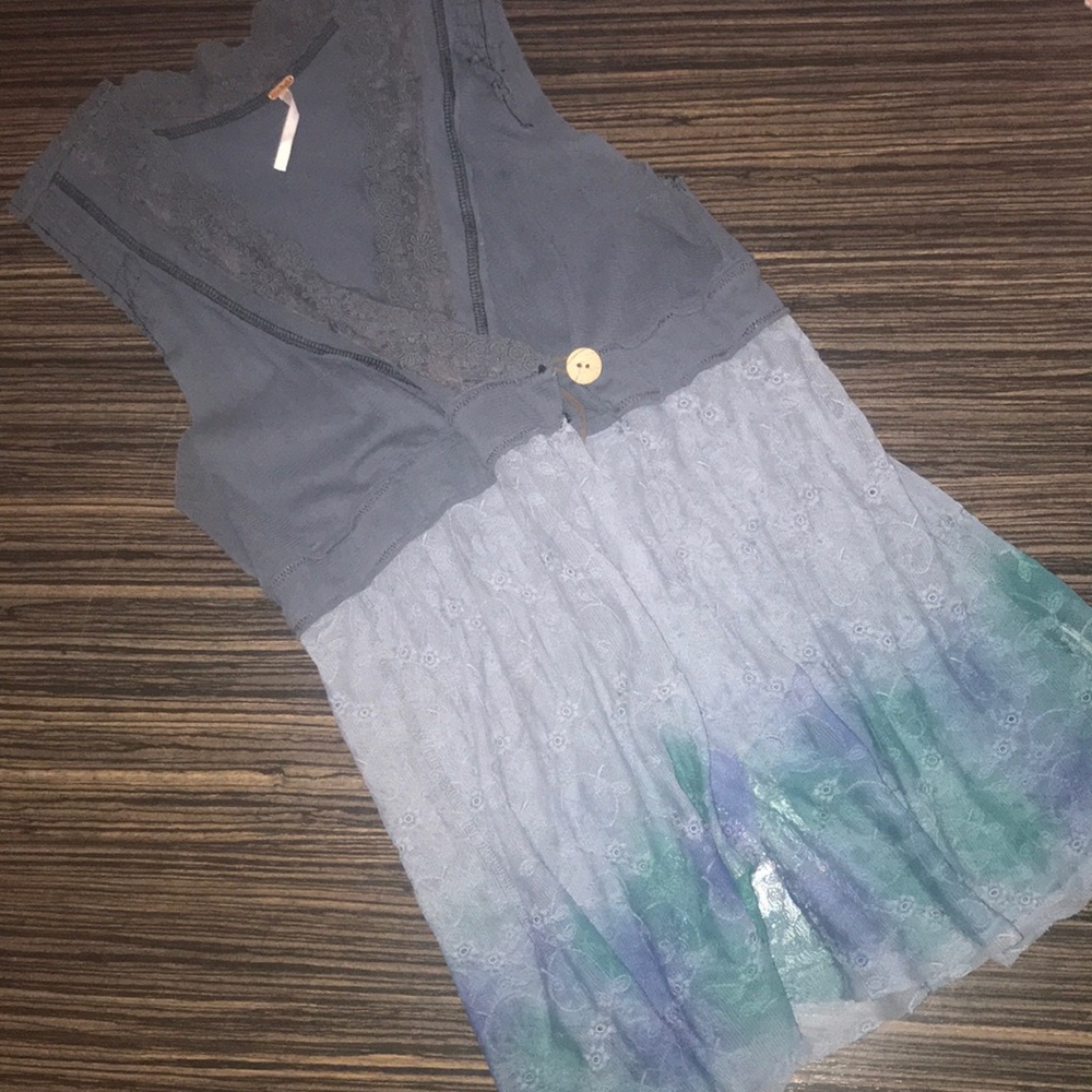 Free People sheer cross tank💛